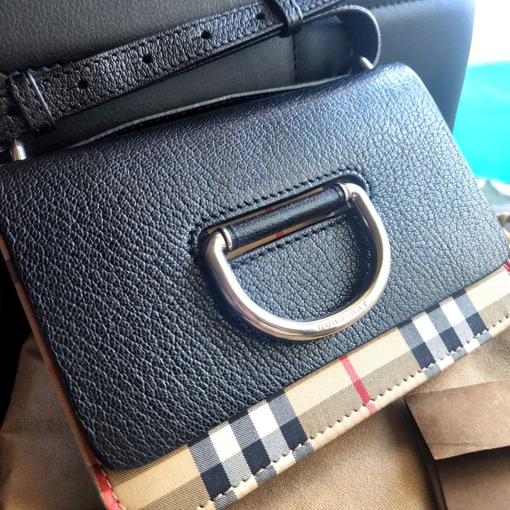 BURBERRY Goatskin Vintage Check Mini D-Ring Bag Black - Picture 3 of 16